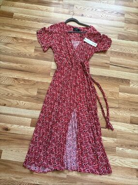 NWT MINKPINK Red Paisley Wrap Maxi
Dress | High-Low Slit | Size S